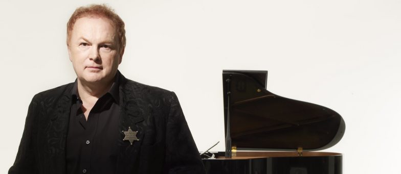 Ep32: Mike Batt on 50 years of writing songs, and the need for anti-gravitational brandy sauce