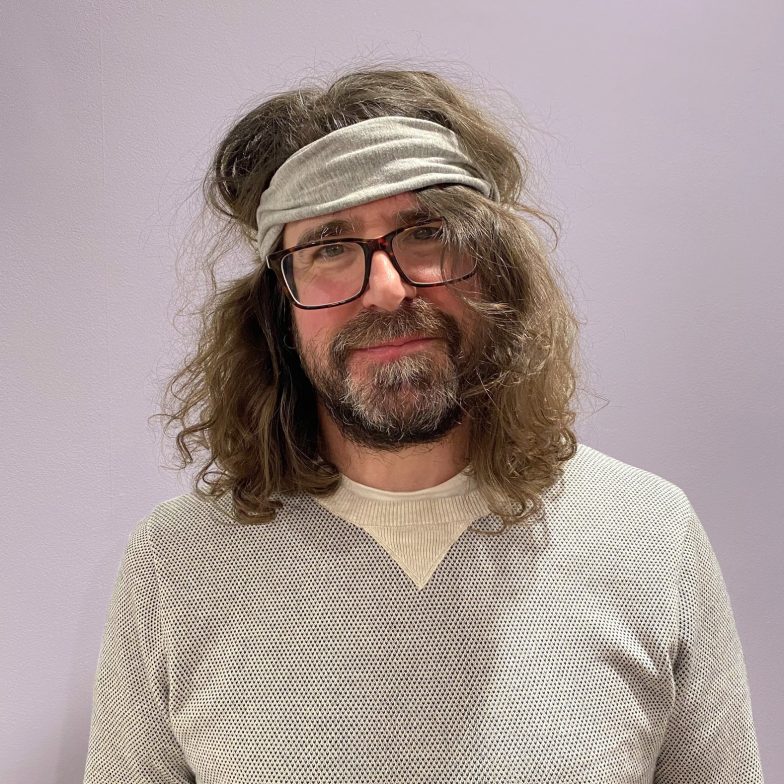 Ep43: Lou Barlow (Sebadoh / Dinosaur Jr / The Folk Implosion) on building a body of work…however the fuck he wants to